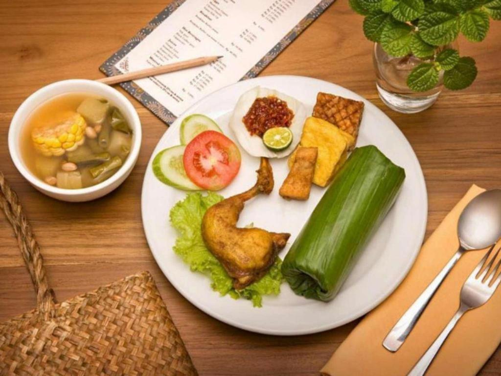 בנדונג Paniisan Hotel מראה חיצוני תמונה